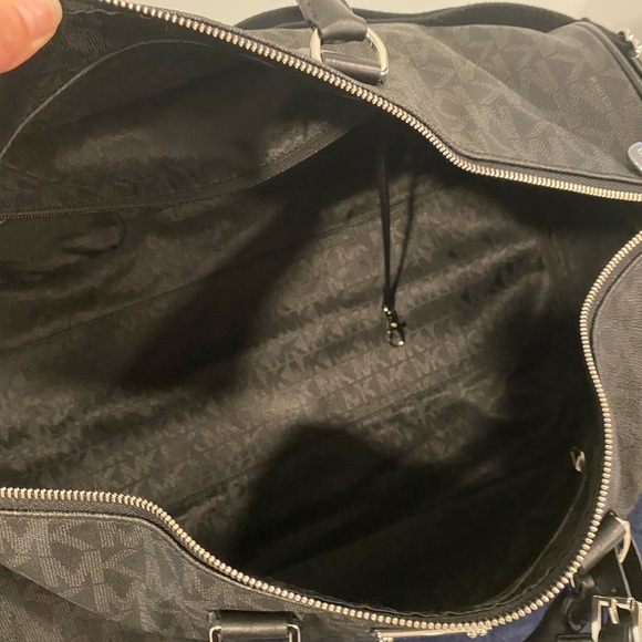 Michael Kors large duffle - Picture 7 of 7
